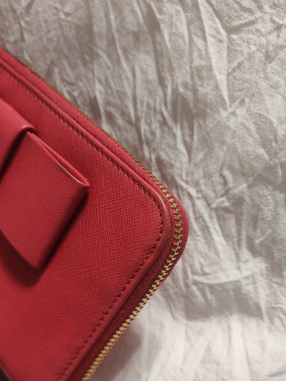 Authentic Prada Pink Saffiano Leather Bow Zip-Around Wallet  Retail $1300 - Picture 8 of 16